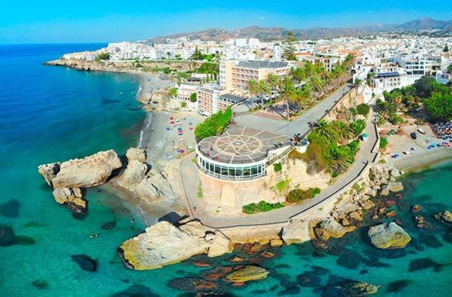 Apartamento Centrico Silencioso Apartman Nerja Kültér fotó